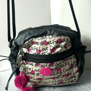 JUICY COUTURE BLACK # SELFIE LOVE CROSSBODY / CHAM